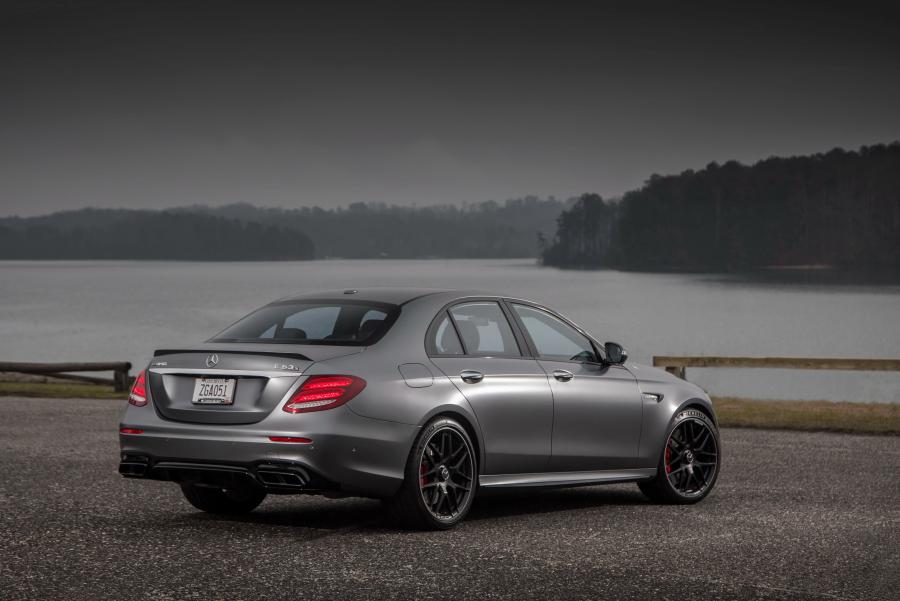 Mercedes-AMG E63 S 4Matic+ (W213) 2017 года  (NA) (фото 22 из 40)